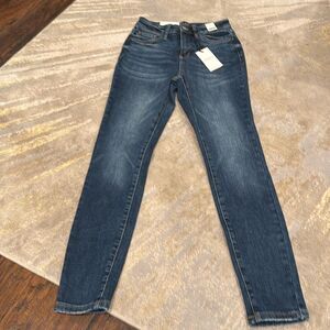 Judy blue High waisted skinny fit jeans size 24 dark wash brand new